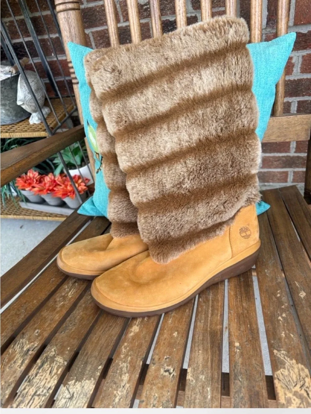 Authetic Timberland faux fur boots